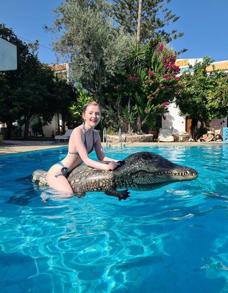 Tegan Josie nude actress img