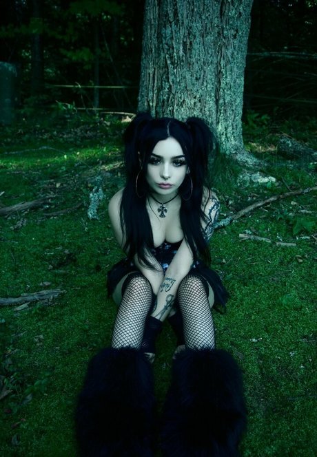 vampiredollx model perfect image