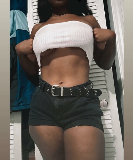 Niyahmoeye free actress photos