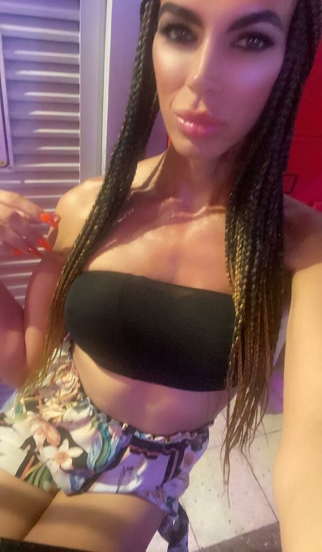 Jazmin Jagger model perfect photos