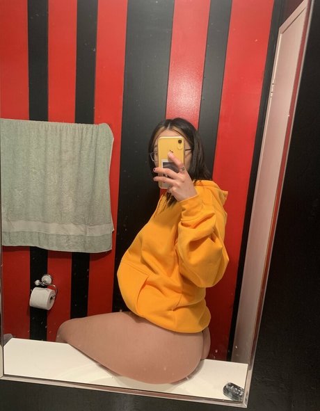 yungxlobo nice model photo