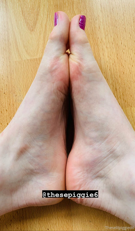 theselilpiggie6 nice actress gallery