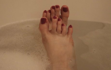 theselilpiggie6 model archive