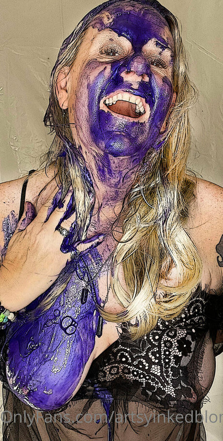 artsyinkedblonde star sexy galleries