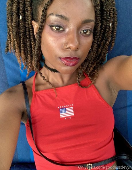 goddessdevyn star nude photo