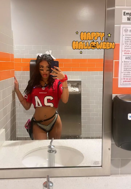 Valerie Azeneth pornstar pretty picture