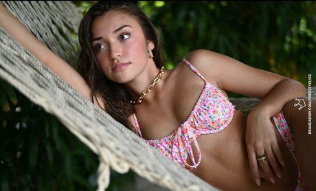 Pr3sley model porn pictures