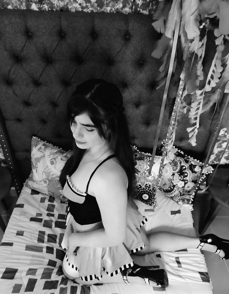 chrissttine01 hd star image