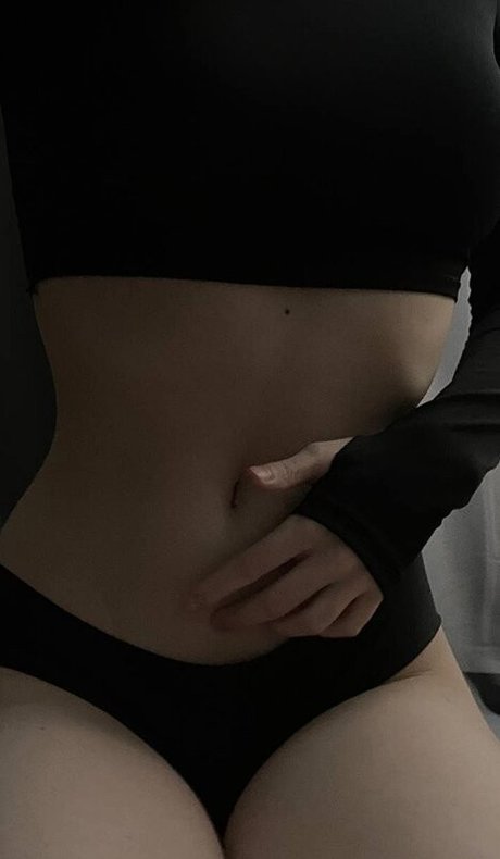 Guzelija porn model photo