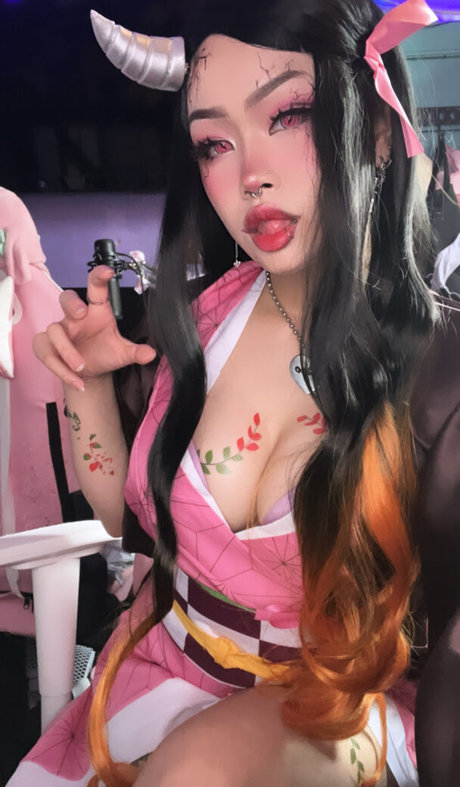 luhvars sex model images