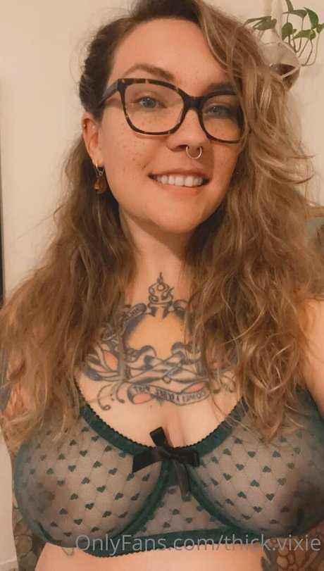 thick vixie star beautiful pics