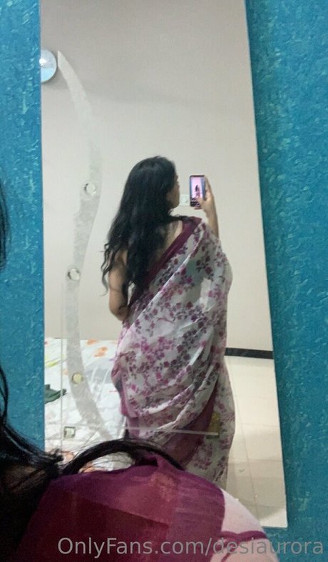 Desiaurora sexy actress picture