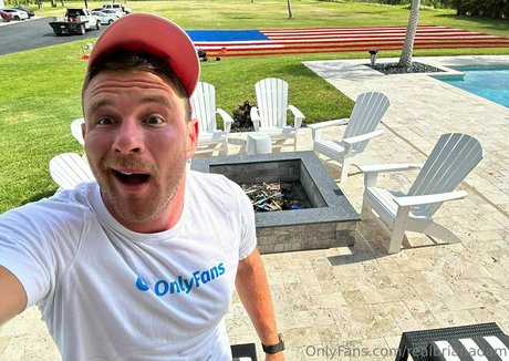 realbrianadam naked star image