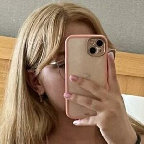 sweet kitty 69 model nude pictures