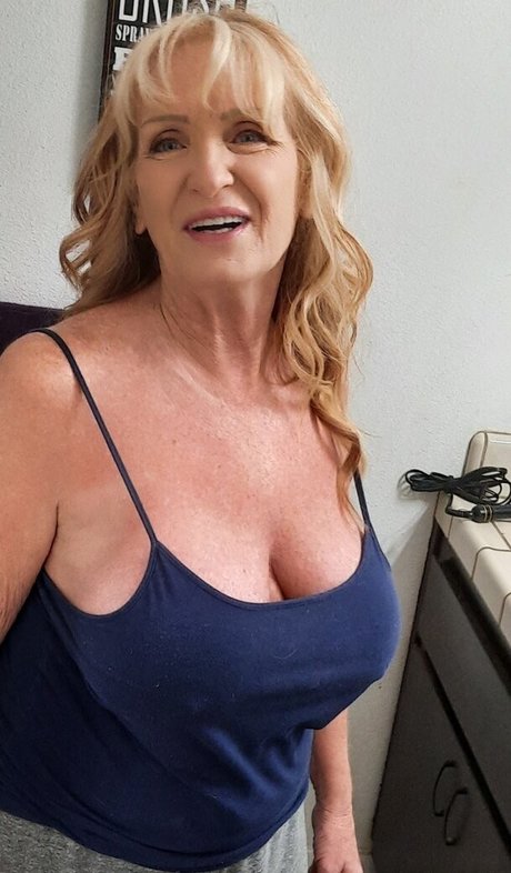 Wildwillie93 nudes pornstar archive