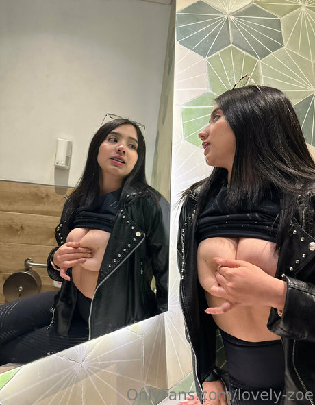 lovely zoe star nudes galleries