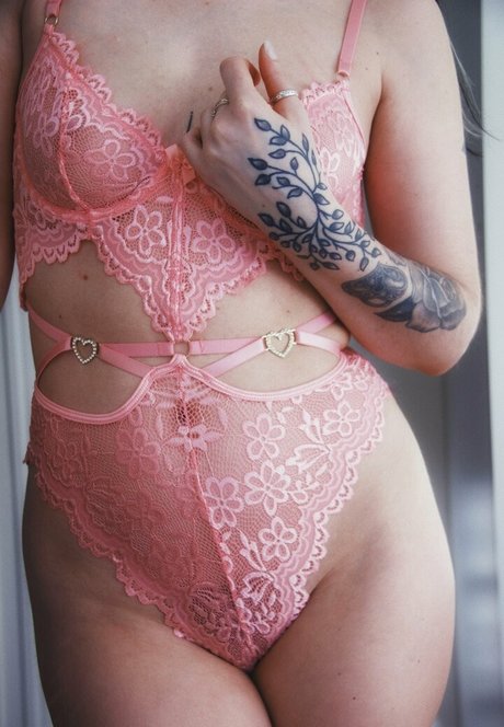 celinecorafree naked actress archive