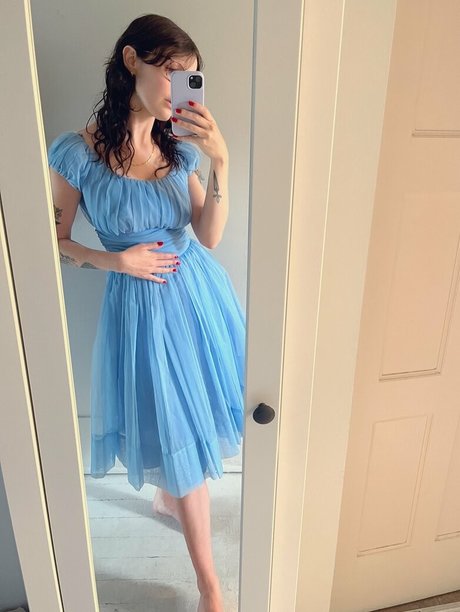 Faith King best star photos