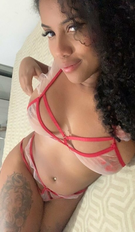 Thayzinhaxxx star porn archive