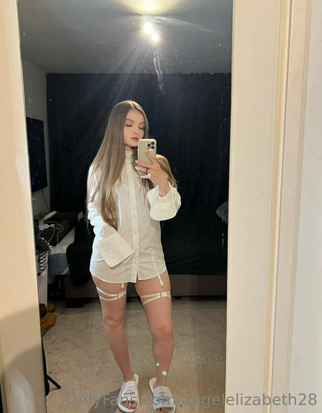 angelelizabeth28 erotic actress gallery