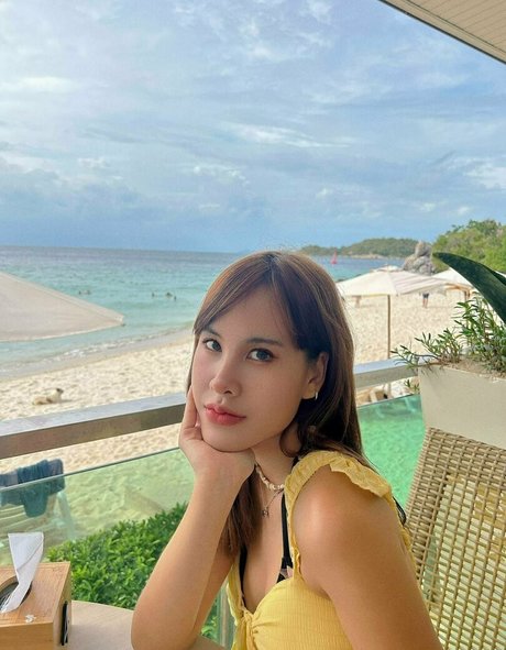 sindymiyabii exclusive actress images