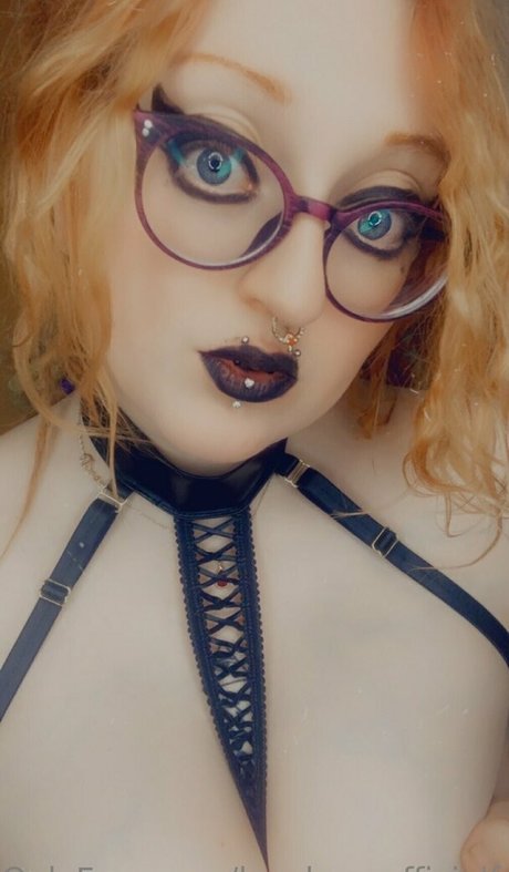 lucyhazeofficialfree model naked gallery