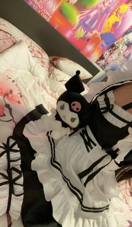 vonniettv pornographic model picture