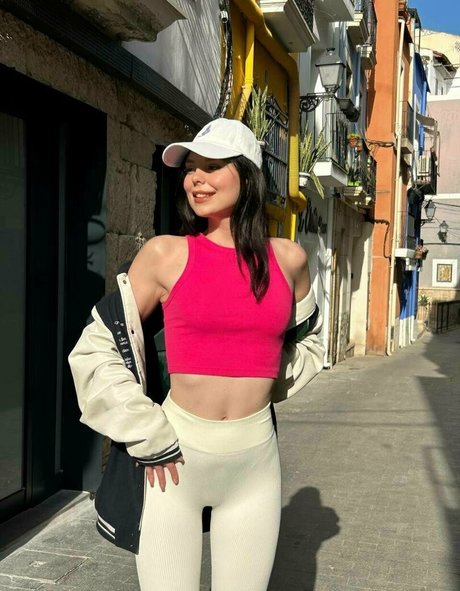 emyraine art actress img