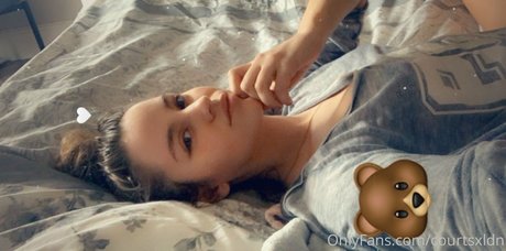 courtsxldn model erotic galleries