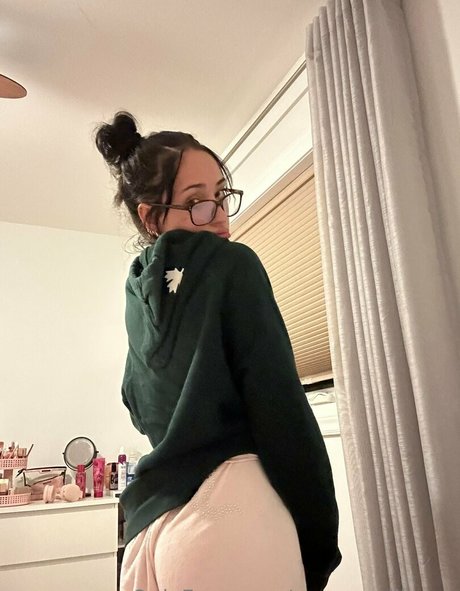 emmacollinsxo free model pic