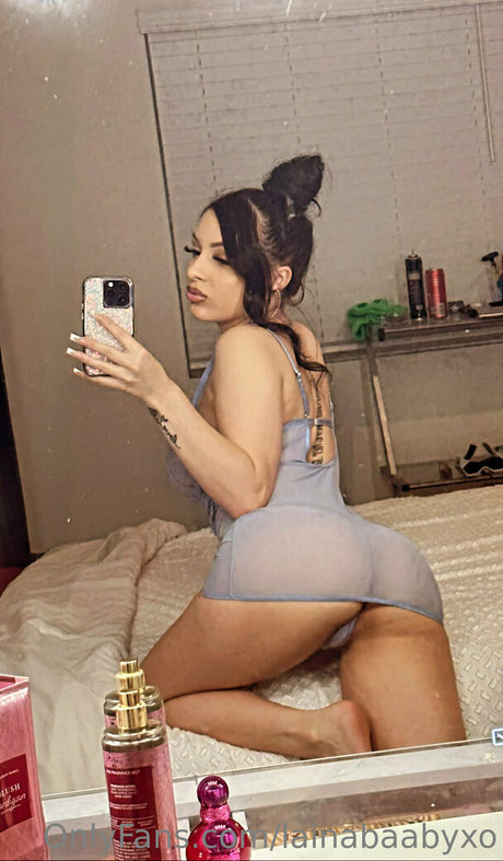 lainabaabyxo perfect pornstar pic