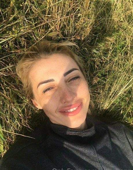 ellis benz pornstar top pic