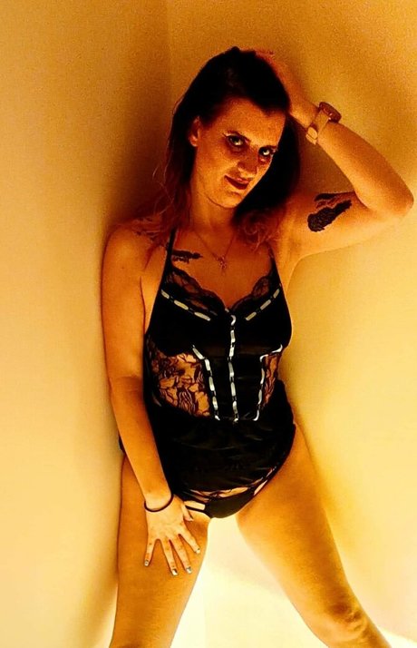 fittsexx11 model pretty img