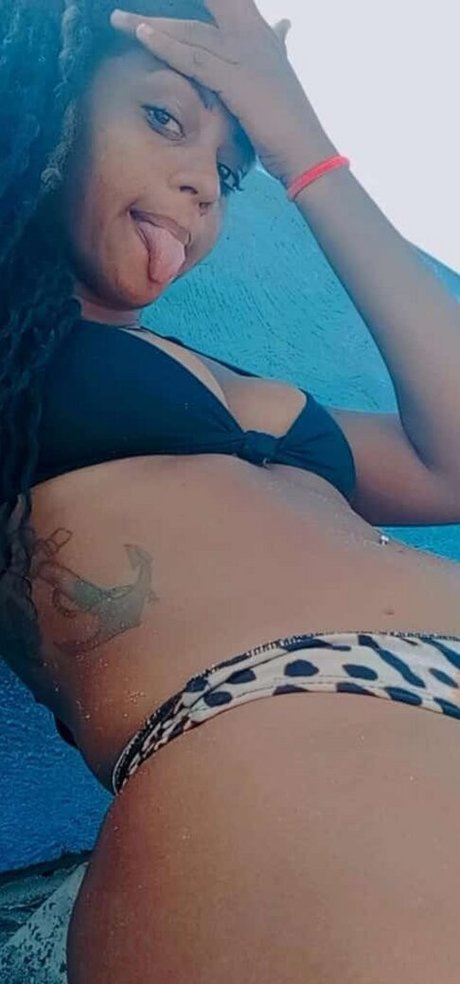 Fabiana Gomes star pretty photo