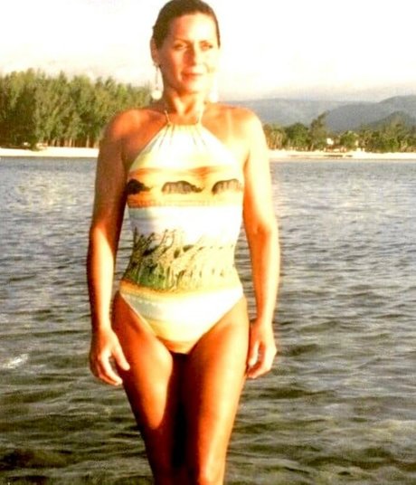 Vera Fischer model sexy pic