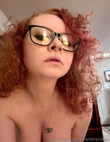 maroxismagic sexy star picture