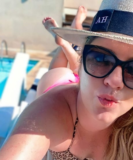 Ana Hissa erotic pornstar image