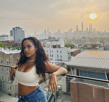 Madwavyy naked model archive