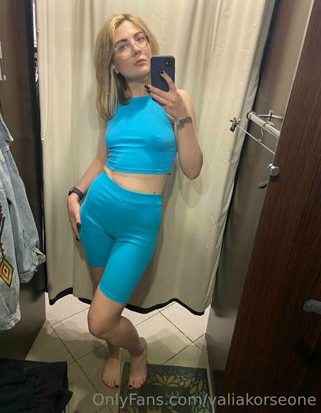 valiawixx model high quality gallery