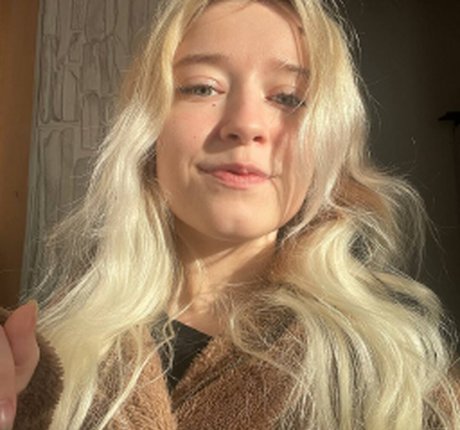 Arveni pornographic star pictures