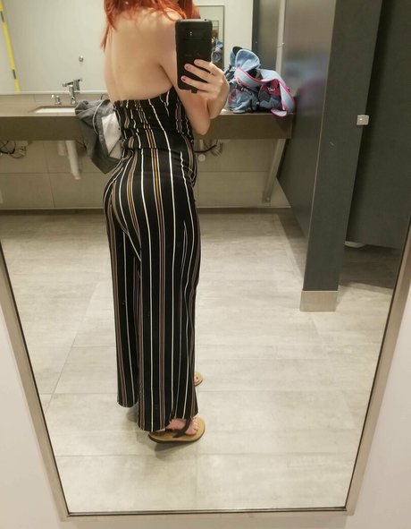 elladonella free star naked pictures