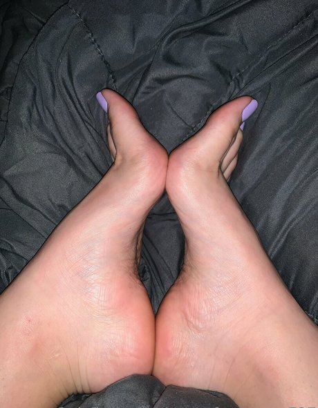 sweetfeettreats727 pornstar images