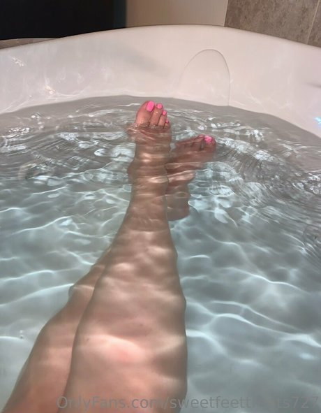 sweetfeettreats727 exclusive pornstar pic