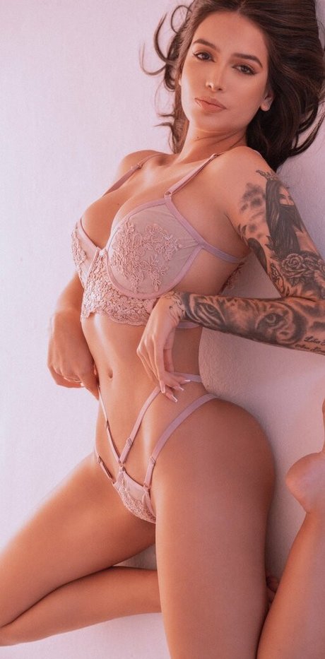 Luisa Gil erotic actress picture