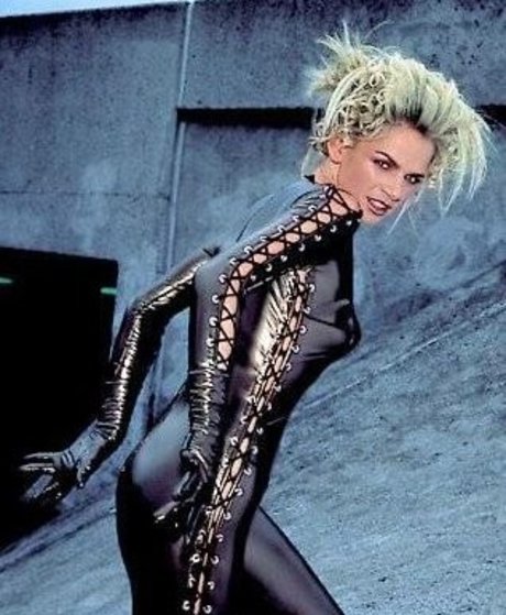 Zoe Ball pornstar hd img