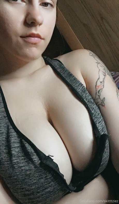 skitttziez model porn pics