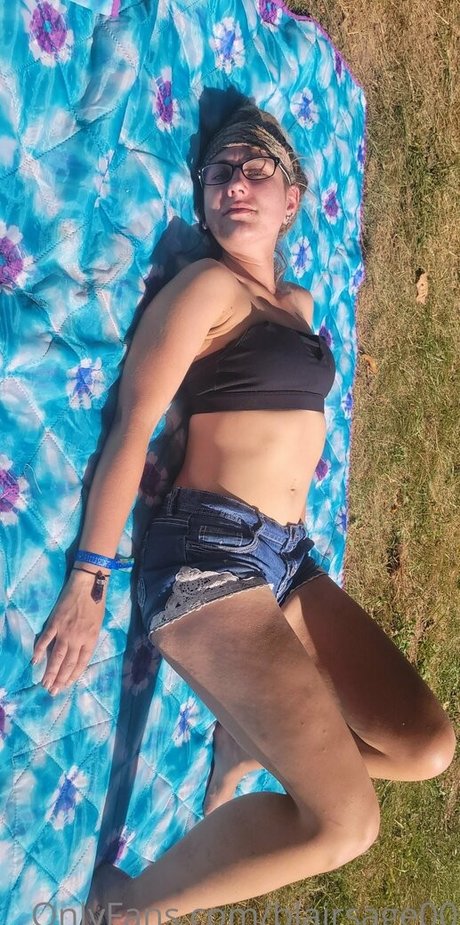 blairsage00 star nude photo