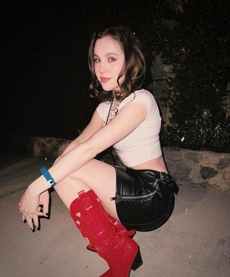 Kacey Fifield art pornstar pictures