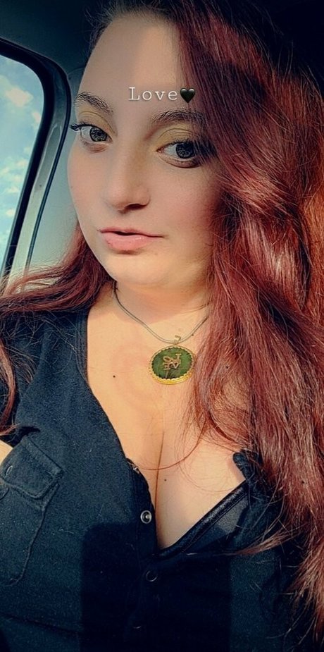 sarahyournaughtygirl69 nice actress images