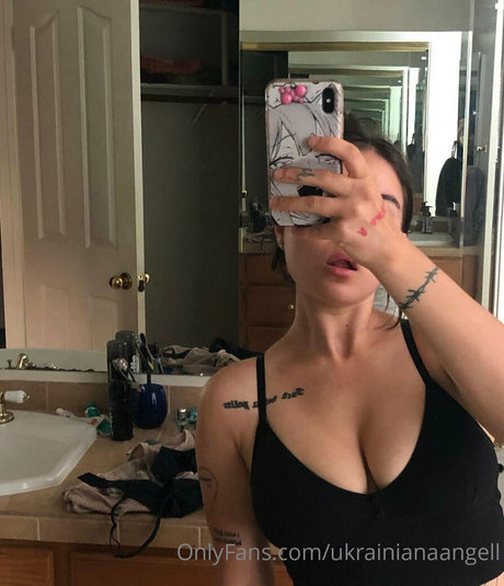 ukrainianaangell nudes model pics